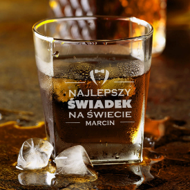 Szklanka na whisky dla świadka